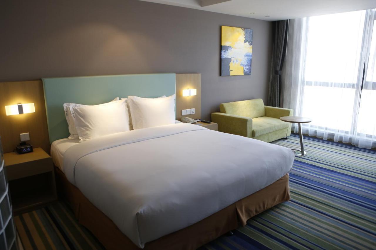 Holiday Inn Express Yingkou Onelong Plaza By Ihg Gaizhou Exteriör bild