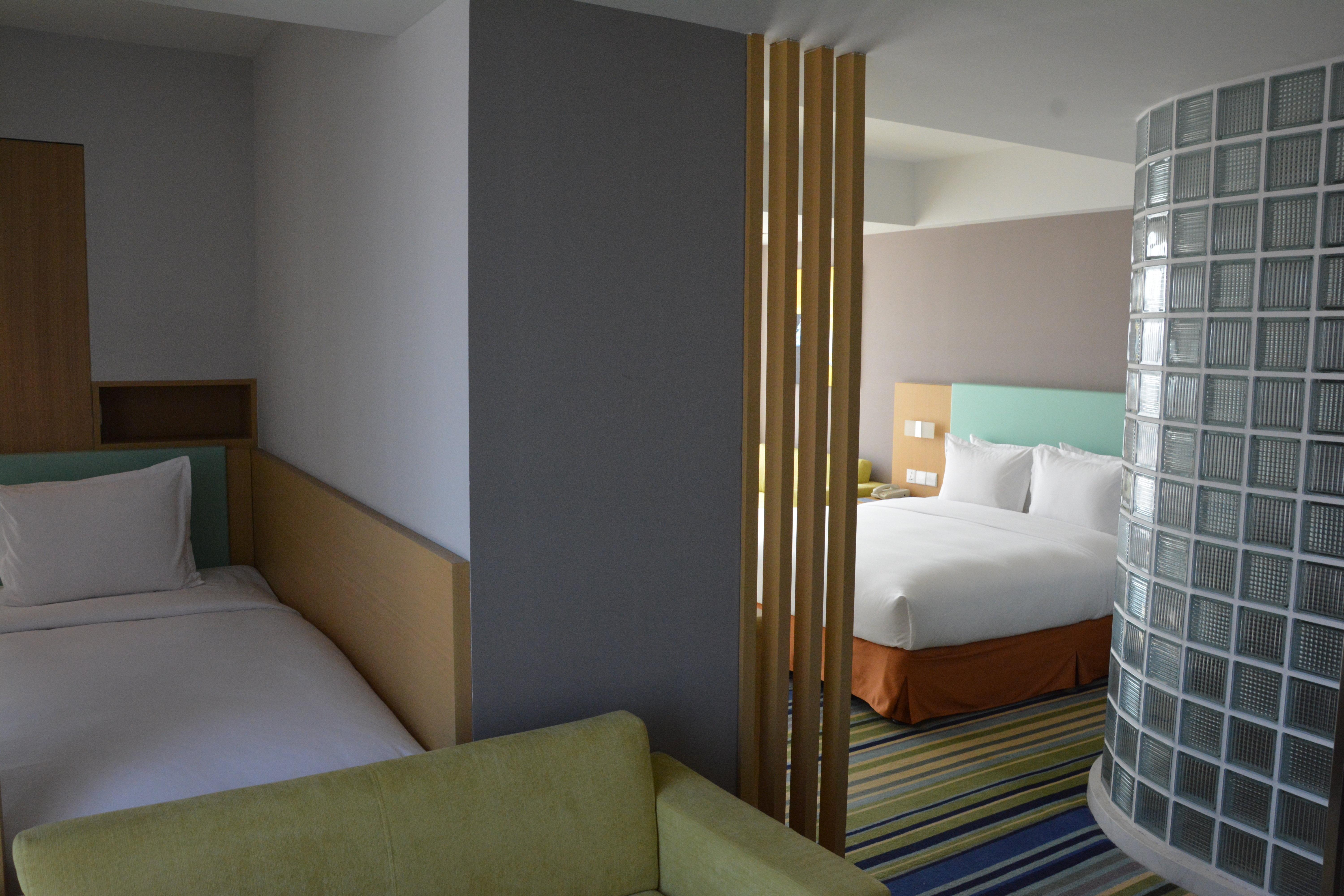 Holiday Inn Express Yingkou Onelong Plaza By Ihg Gaizhou Exteriör bild