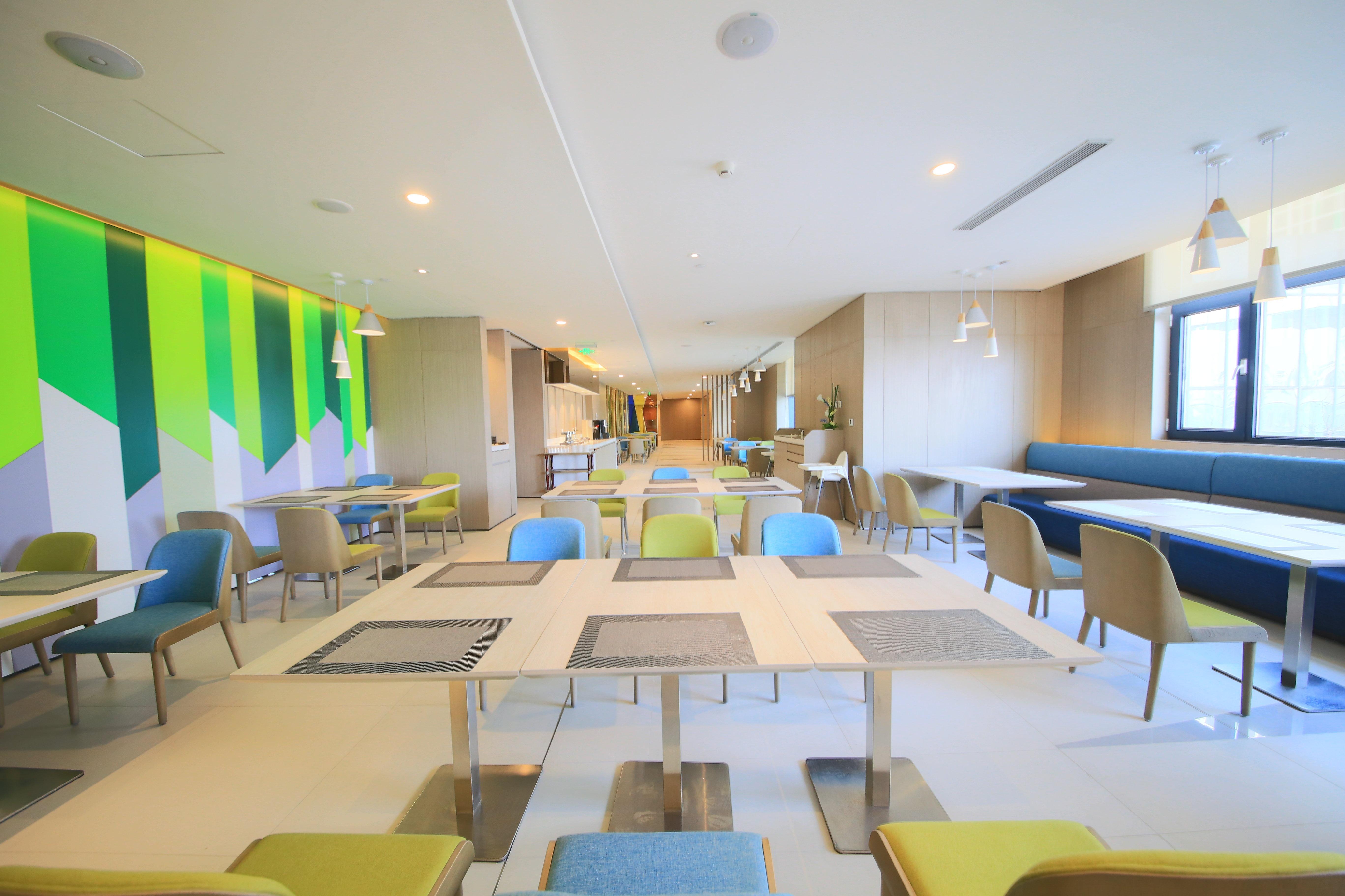 Holiday Inn Express Yingkou Onelong Plaza By Ihg Gaizhou Exteriör bild