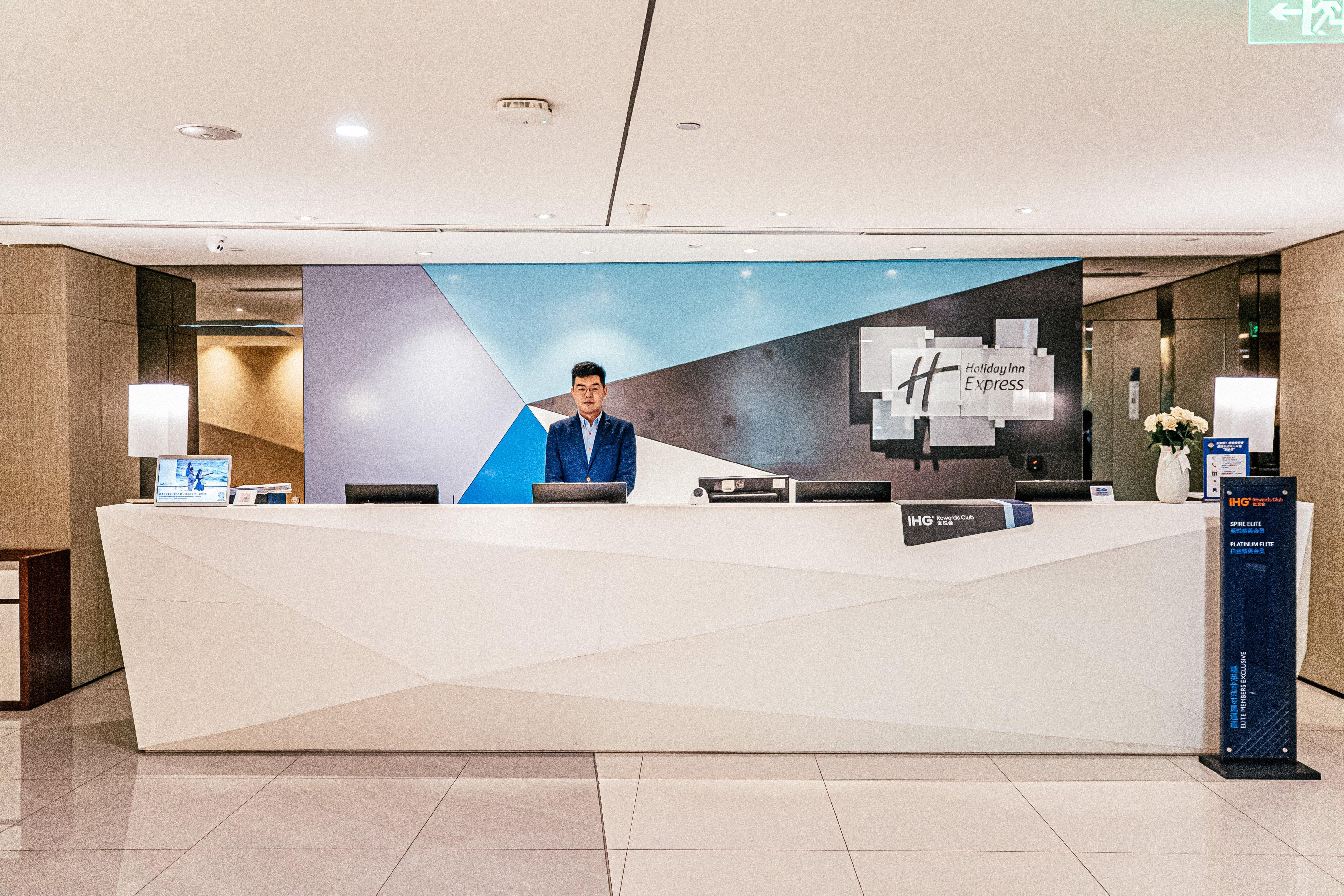 Holiday Inn Express Yingkou Onelong Plaza By Ihg Gaizhou Exteriör bild